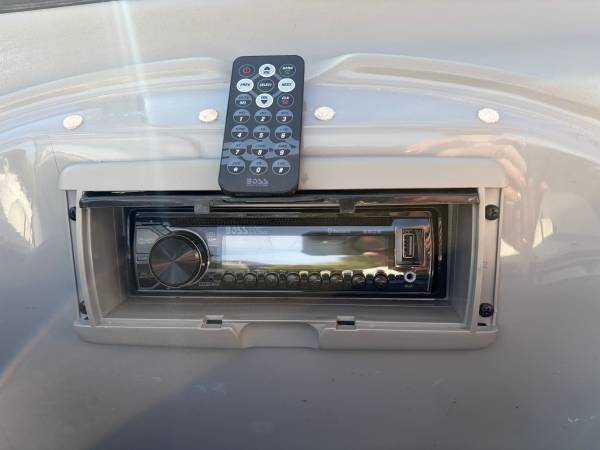 1998 Bayliner, Import USA — Foto 12 z 12