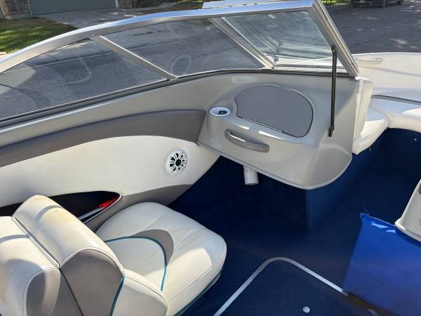 1998 Bayliner, Import USA — Foto 7 z 12
