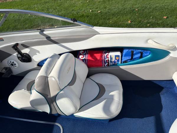 1998 Bayliner, Import USA — Foto 8 z 12