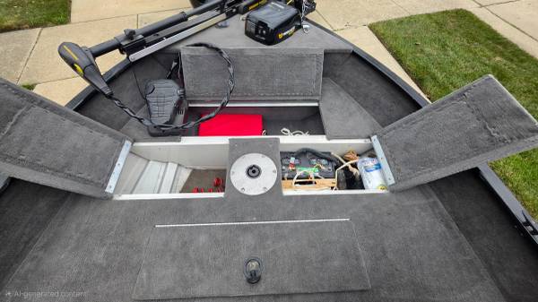 2004 Crestliner, Import USA — Foto 4 z 11