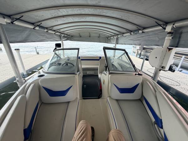 2007 Bayliner, Import USA — Foto 6 z 11