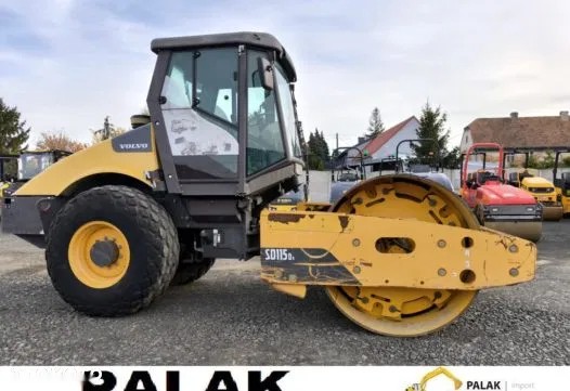 2011 Volvo VÁLEC, 3.653 mth, Import Auf Lager in der EU — Foto 1