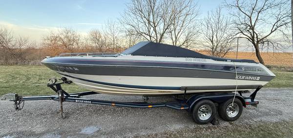 Four Winns, Import USA — Foto 3 z 12