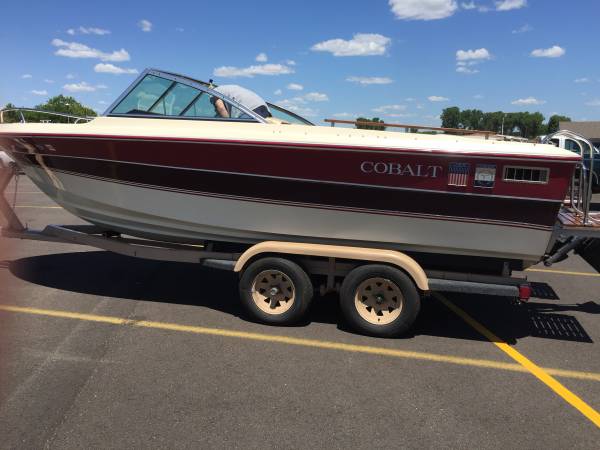 1983 Cobalt, Import USA — Foto 4 z 12