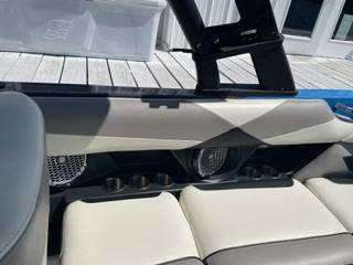 2015 Malibu, Import USA — Foto 12 z 12