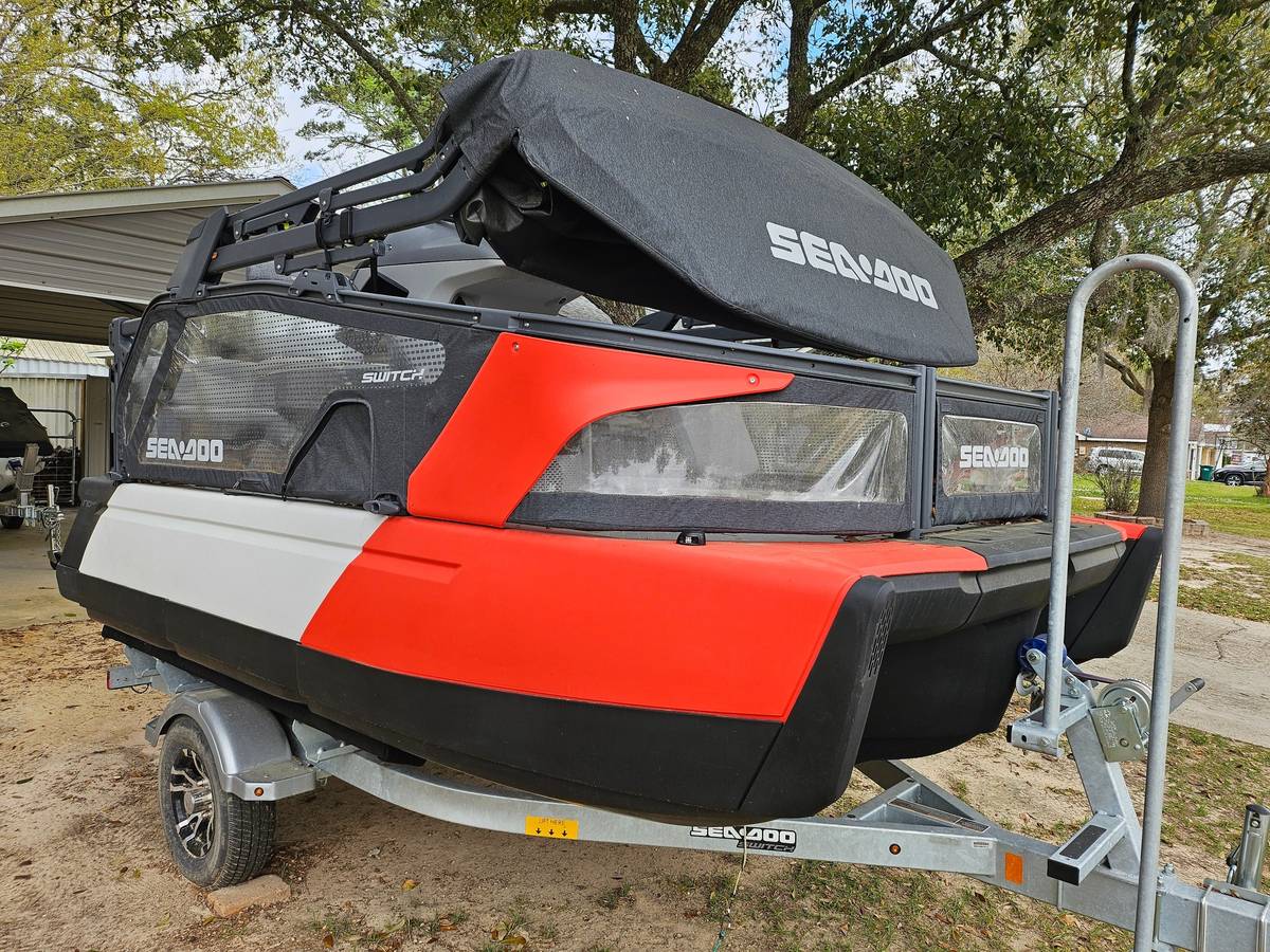 2024 Sea-Doo, Import USA — Foto 2 z 4