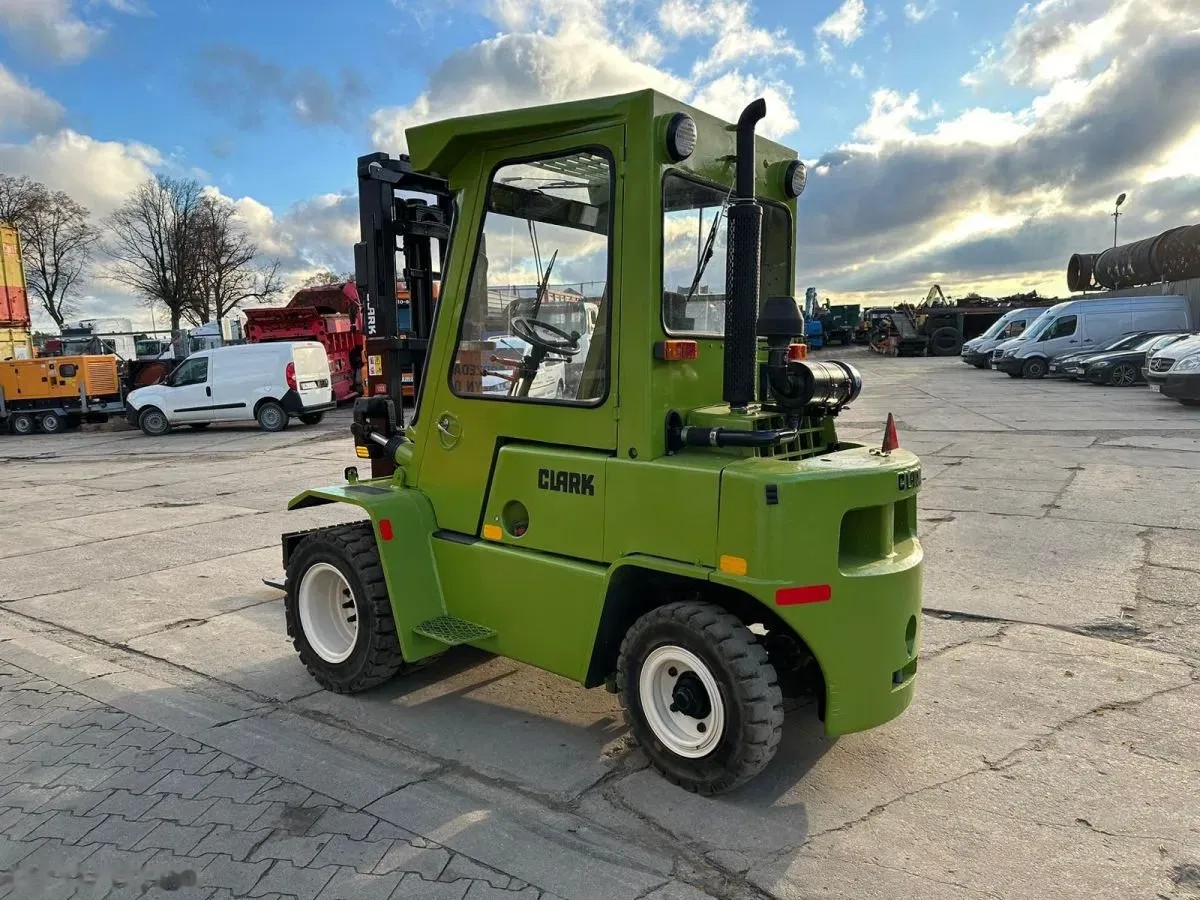 1977 Clark EQUIPMENT, 3.727 mth, Import Auf Lager in der EU — Foto 2 z 19