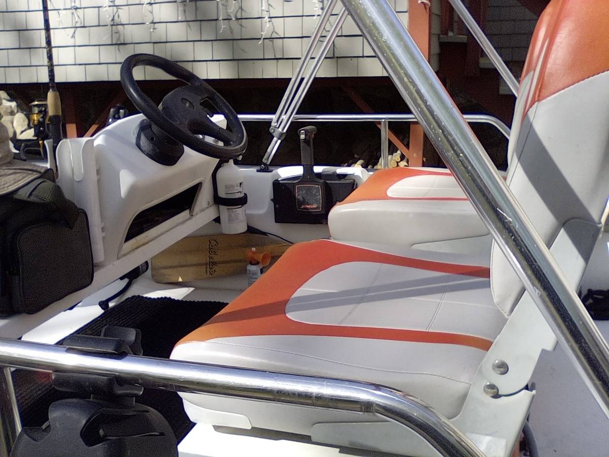 Boston Whaler, Import USA — Foto 6 z 7