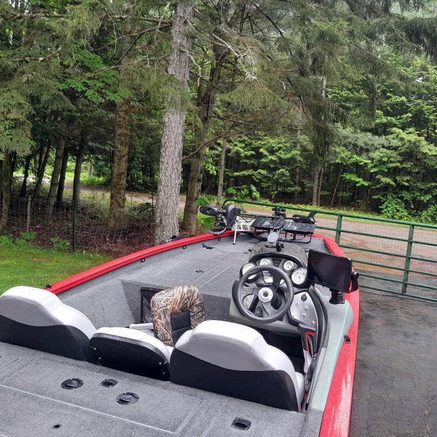 Tracker, Import USA — Foto 1