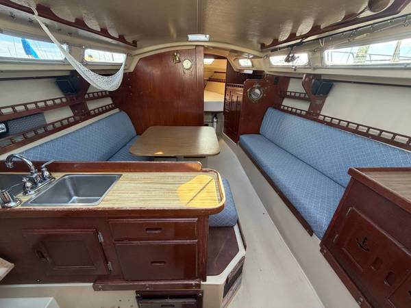 Catalina, Import USA — Foto 8 z 12