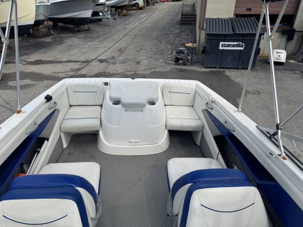 2006 Bayliner, Import USA — Foto 12 z 12