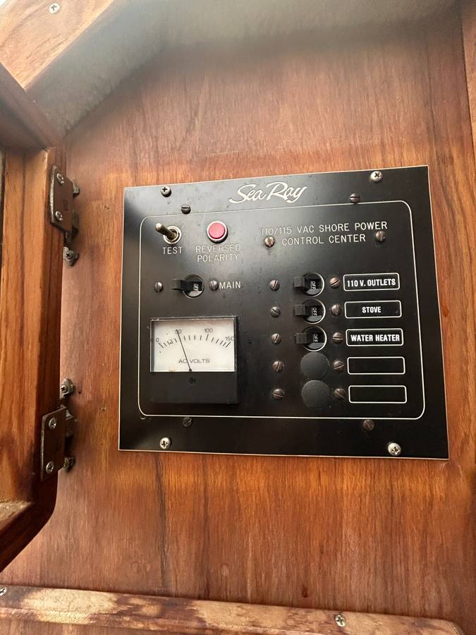 Sea Ray, Import USA — Foto 11 z 12