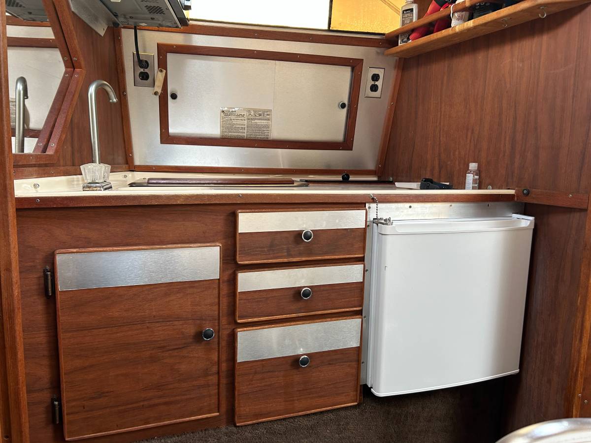Sea Ray, Import USA — Foto 7 z 12