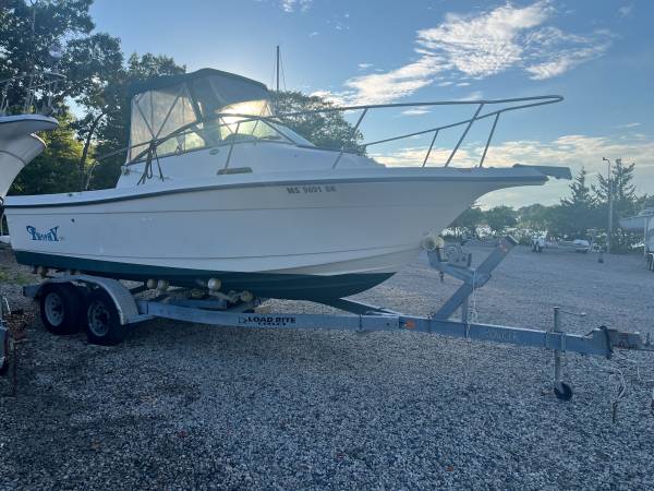 Bayliner, Import USA — Foto 8 z 10