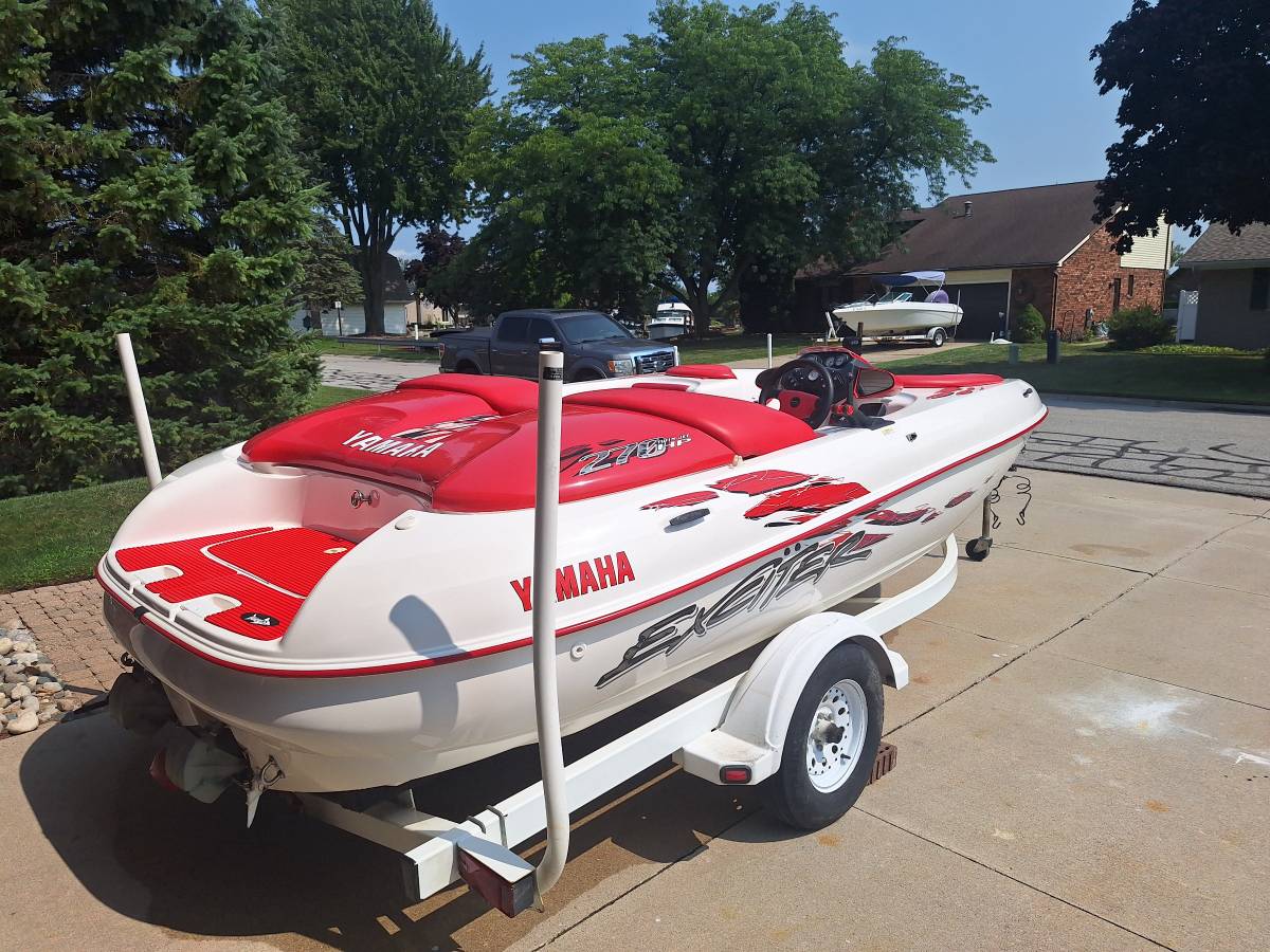 1998 Yamaha, Import USA — Foto 4 z 12
