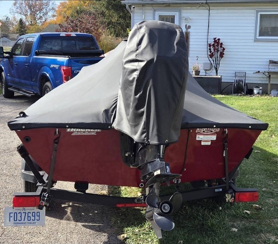 2021 Tracker, Import USA — Foto 2 z 12
