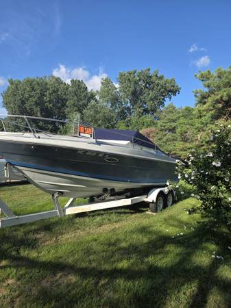 Four Winns, Import USA — Foto 1