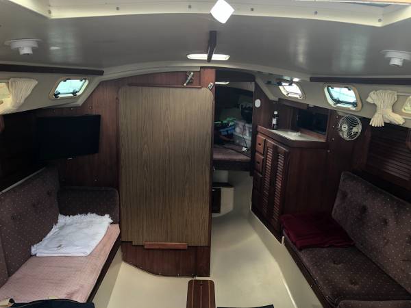 1987 Catalina, Import USA — Foto 4 z 12