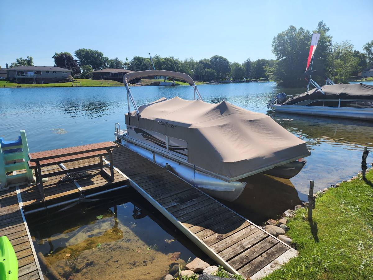2008 Sun Tracker, weiß, Import USA — Foto 3 z 8