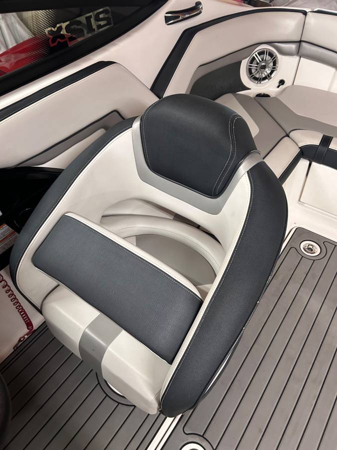 2015 Yamaha, Import USA — Foto 12 z 12