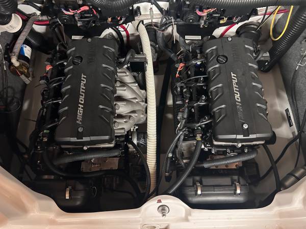 2015 Yamaha, Import USA — Foto 8 z 12