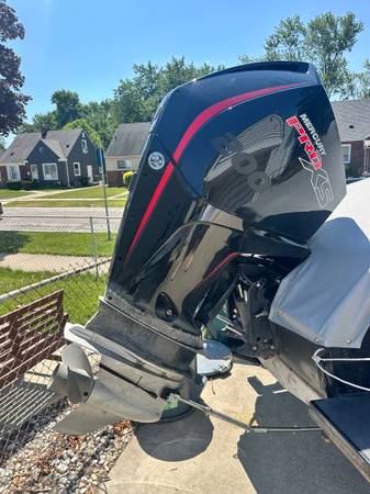 Crestliner, Import USA — Foto 3 z 5