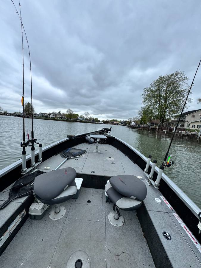 2016 Crestliner, Import USA — Foto 8 z 9