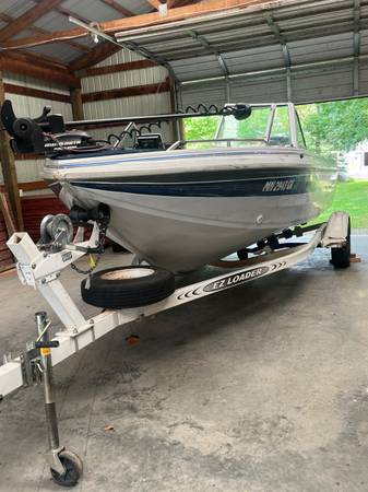 1993 Crestliner, Import USA — Foto 4 z 6