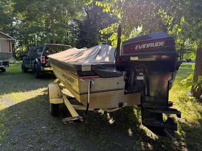 1990 Crestliner, Import USA — Foto 4 z 6