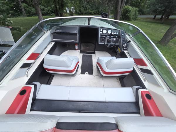1987 Formula, Import USA — Foto 3 z 7