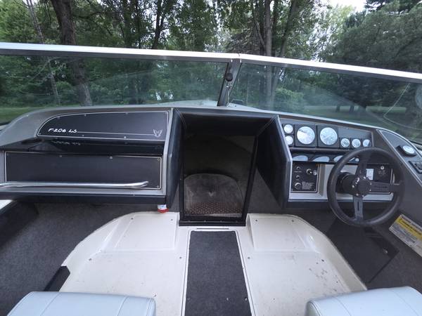 1987 Formula, Import USA — Foto 4 z 7