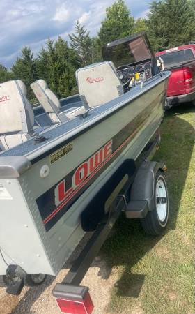 Lowe, Import USA — Foto 3 z 12