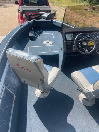 Lowe, Import USA — Foto 6 z 12