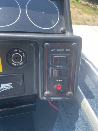 Lowe, Import USA — Foto 9 z 12