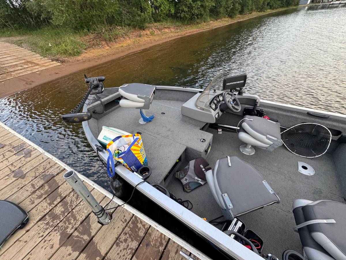 2016 Crestliner, Import USA — Foto 11 z 12