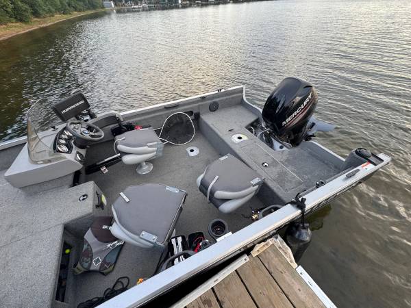 2016 Crestliner, Import USA — Foto 4 z 12