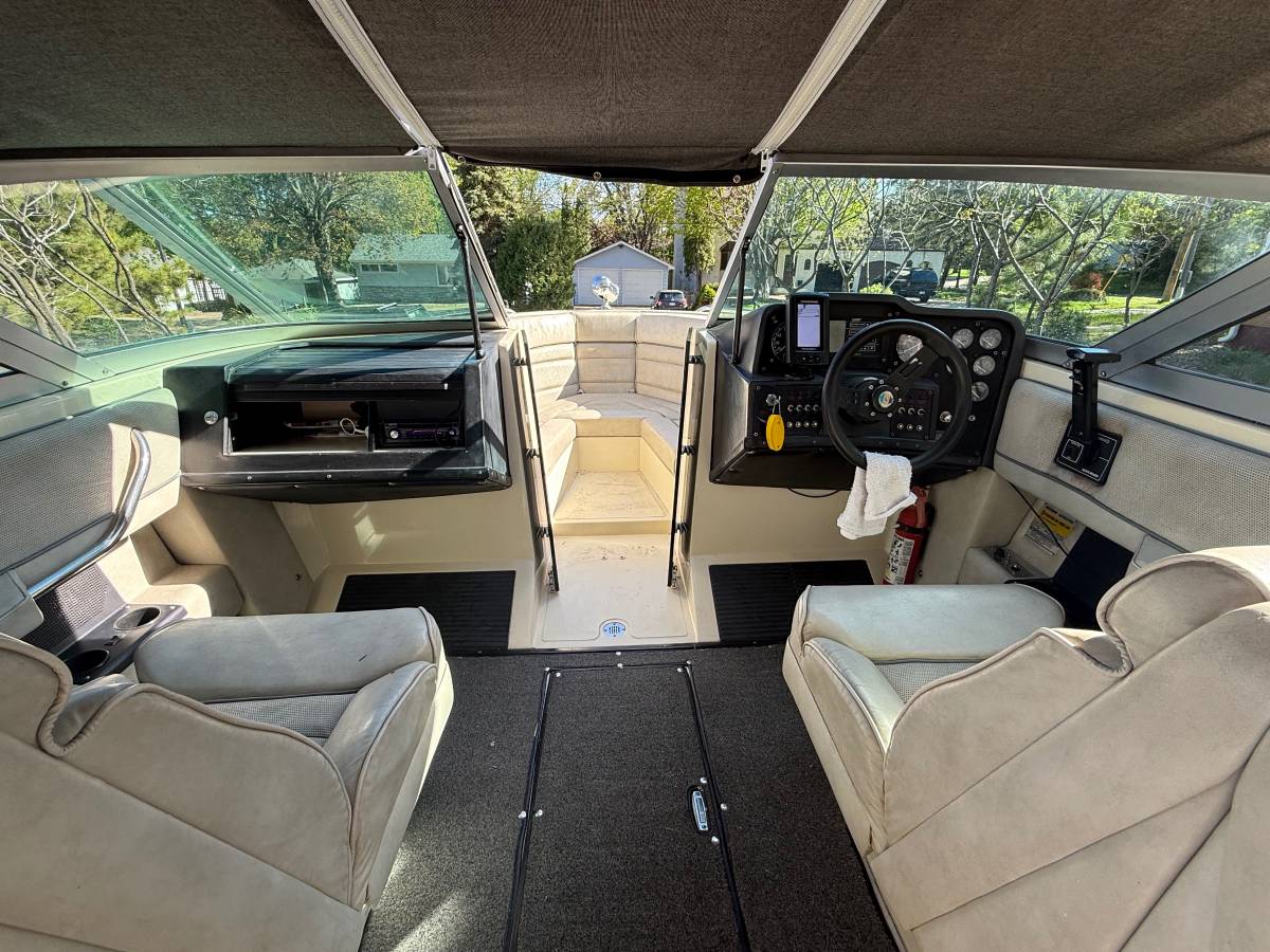 1988 Cobalt, Import USA — Foto 5 z 12