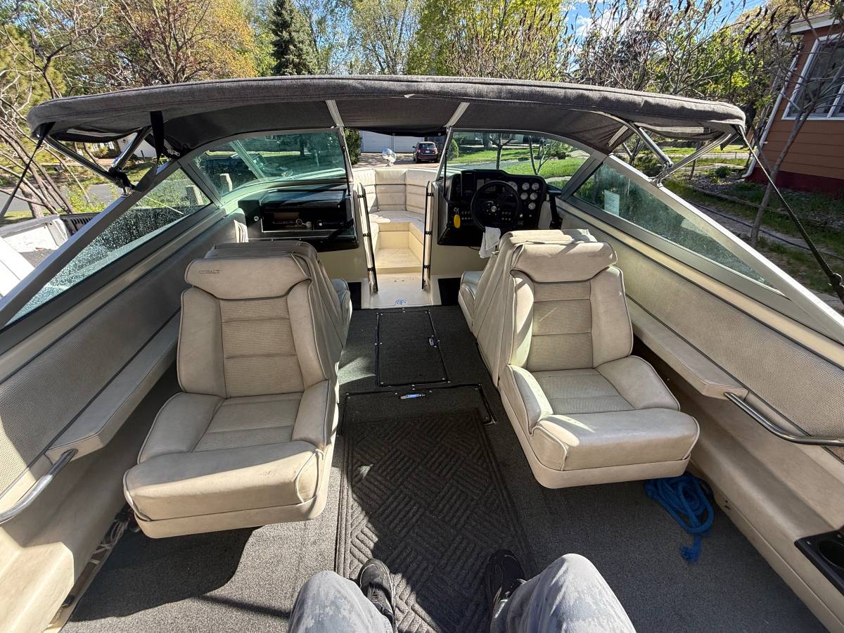 1988 Cobalt, Import USA — Foto 6 z 12