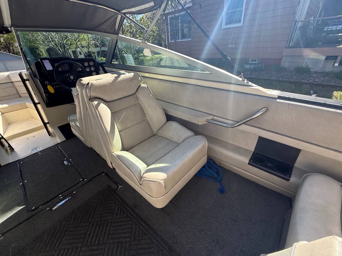1988 Cobalt, Import USA — Foto 8 z 12