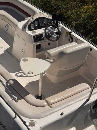 2008 Hurricane, Import USA — Foto 5 z 6
