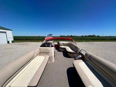 2015 Sun Tracker, Import USA — Foto 10 z 12