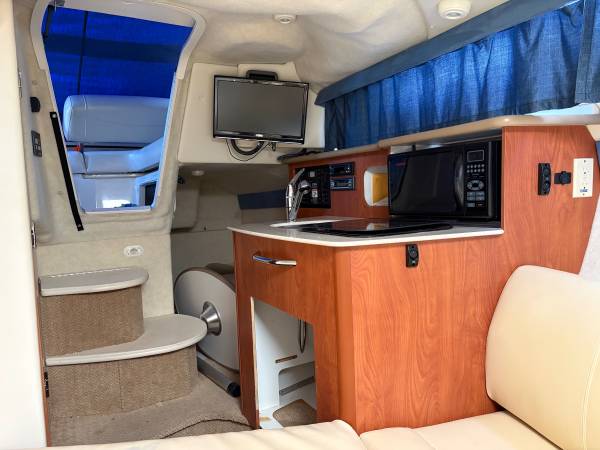 Bayliner, Import USA — Foto 11 z 12