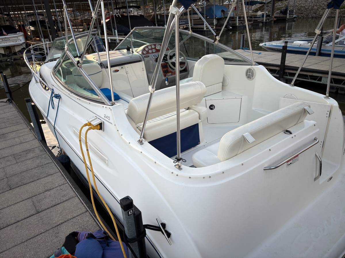 Bayliner, Import USA — Foto 5 z 12