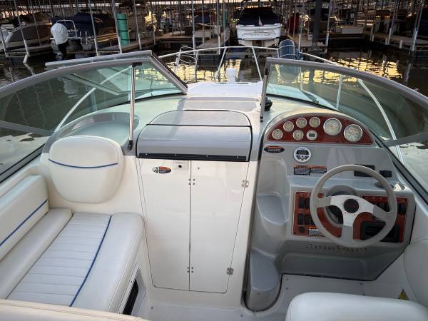 Bayliner, Import USA — Foto 6 z 12