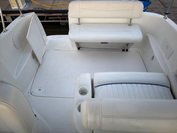 Bayliner, Import USA — Foto 9 z 12