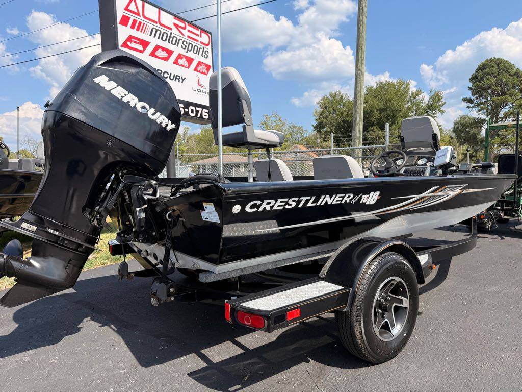 2011 Crestliner, Import USA — Foto 3 z 12