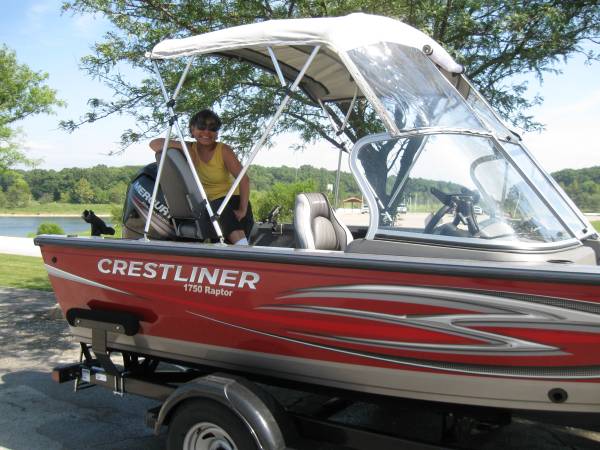 2015 Crestliner, Import USA — Foto 1