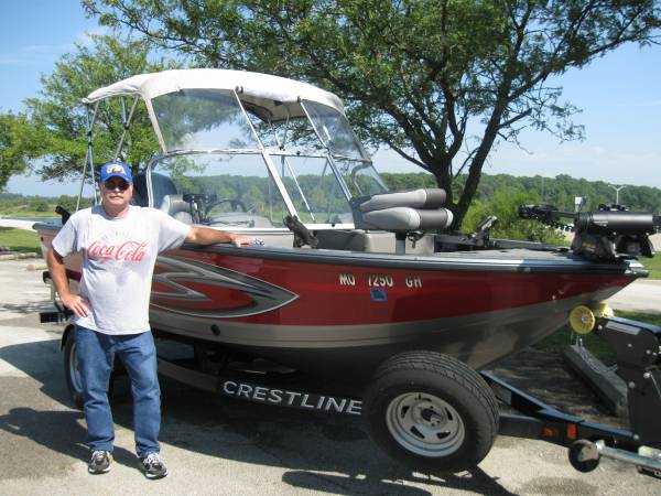 2015 Crestliner, Import USA — Foto 4 z 9