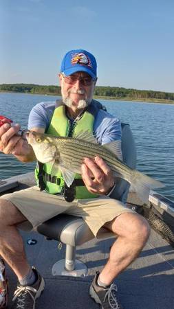 2015 Crestliner, Import USA — Foto 7 z 9