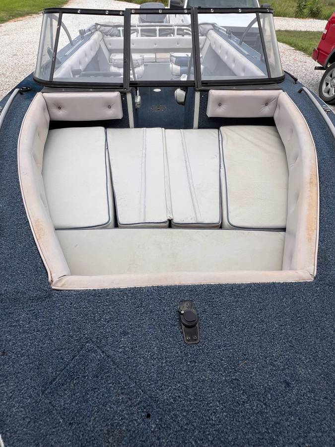 1990 Lowe, Import USA — Foto 4 z 9
